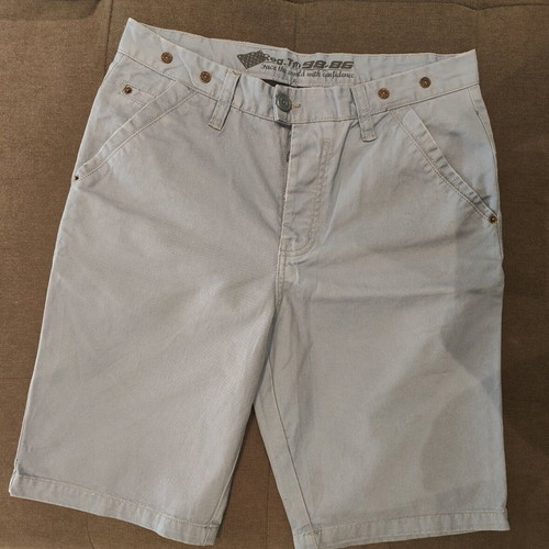 Reg TM 9886 bermuda shorts new, light blue, size W32