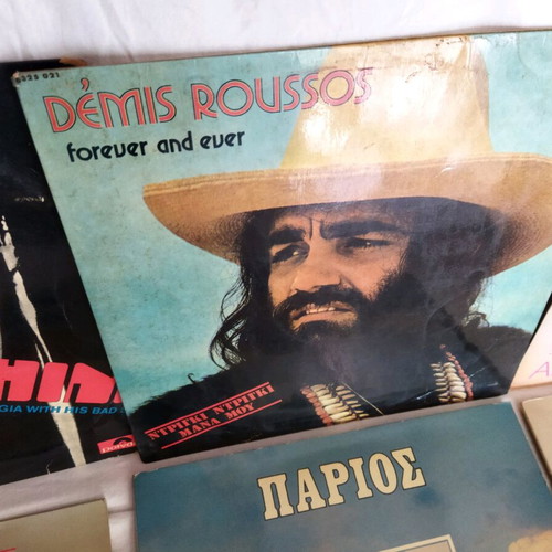 Vinyl records like new, pack of 12, laiko genre