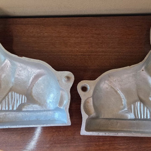 Rabbit Molds cast aluminum vintage set of 3 used