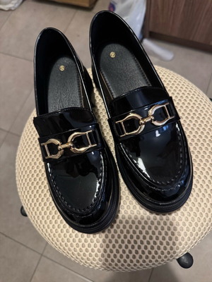 Women’s moccasins new, size 38, black