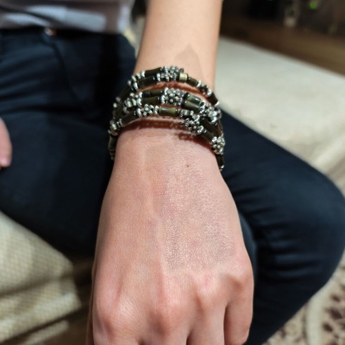 Apefthon women's bracelet green like new