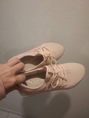 Puma Softride Sophia athletic shoes pink like new, size 40.5