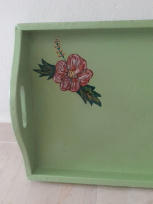 Vintage wooden tray with floral painting, like new
