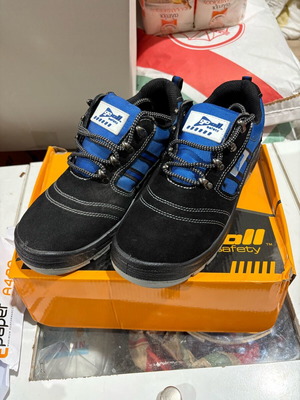 Work shoes new, sizes 40-46