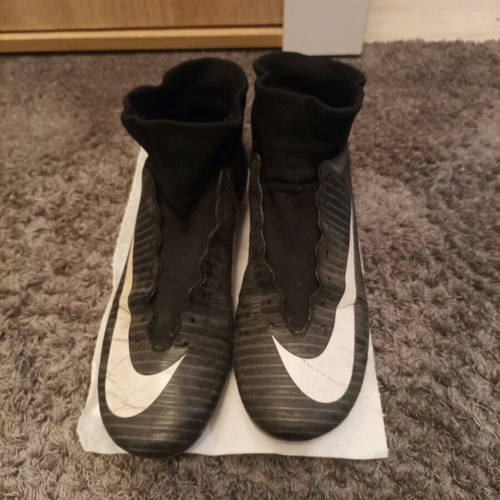 Nike football shoes used, size 40