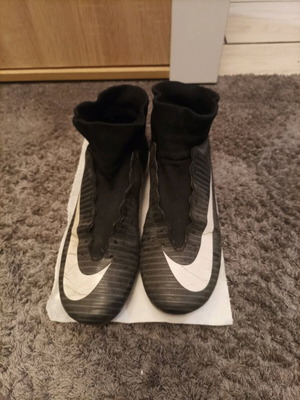 Nike football shoes used, size 40