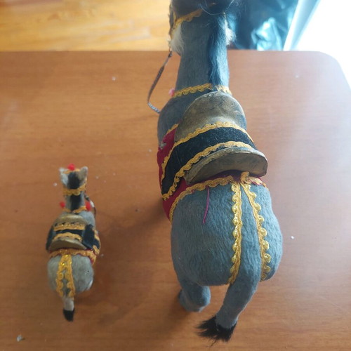 Table decorative donkeys like new