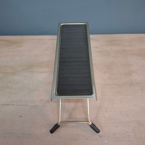 Wittner 991 Foot Rest guitar footstool like new