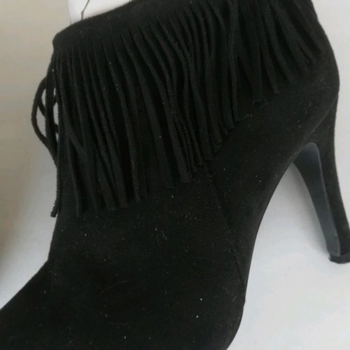 Women's suede ankle boots used, size 39, black
