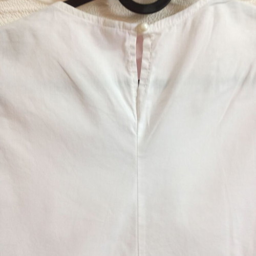 Women's white top s/m like new, 97% cotton