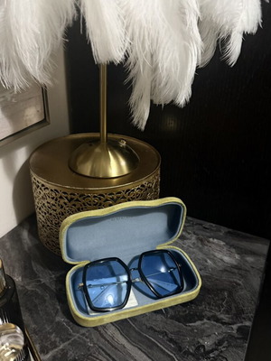 Gucci sunglasses like new with blue lenses and case