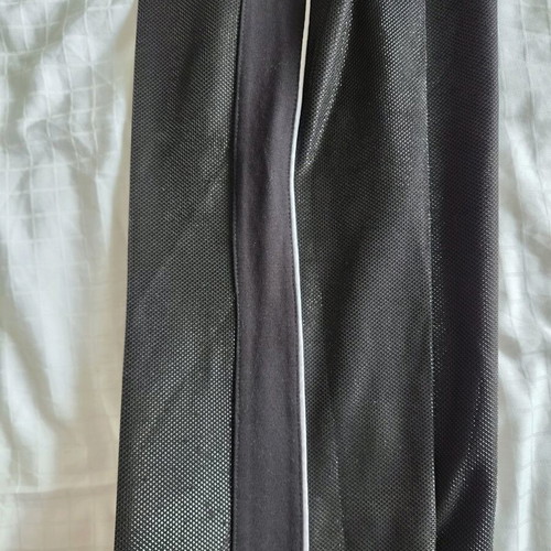 Please pants used, size M, black with wear