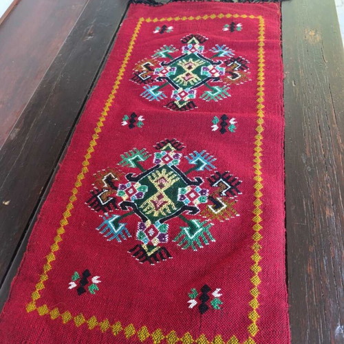 Handmade woven Metsovo pillow like new