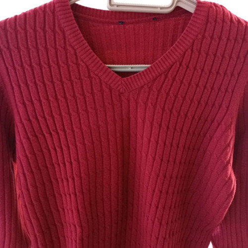 Woolen burgundy sweater size L like new