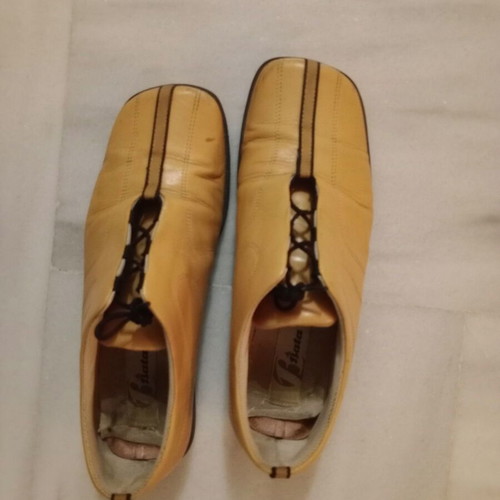 Bata shoes used, unisex, size 39, cream beige leather