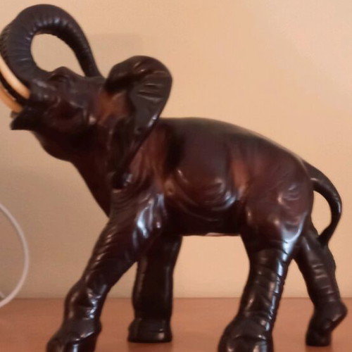 Decorative elephant like new