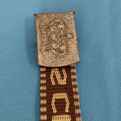 Ozaytac kids belt with embossed crown buckle 75cm like new