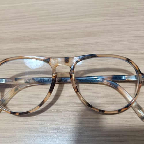 Izipizi #K Light Tortoise Reading Glasses +1.00 Like New