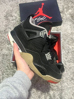 Jordan 4 Bred 2019 σαν καινούργιο, μέγεθος 40, μαύρο