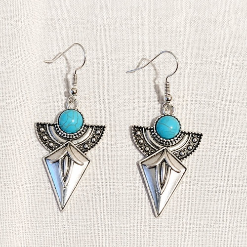 Dangling earrings with stone and plastic clasp, silver color