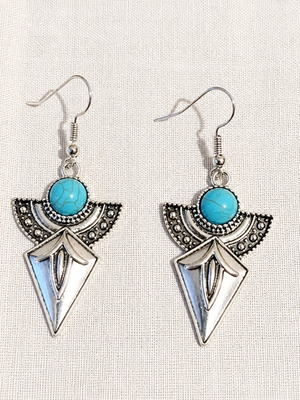 Dangling earrings with stone and plastic clasp, silver color
