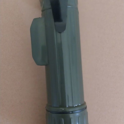 Military Type Flashlight new, works with 2 batteries 1.5v
