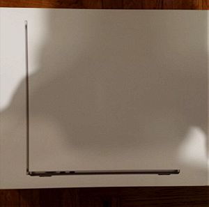 Αυθεντικη συσκευασια Apple MacBook Air 15 inch σε αψογη κατασταση Χωρις συσκευη, Με συνοδευτικα