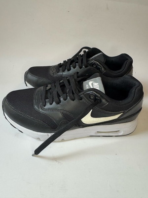 Nike W Air Max 1 Ultra Essentials like new black athletic shoes size 38