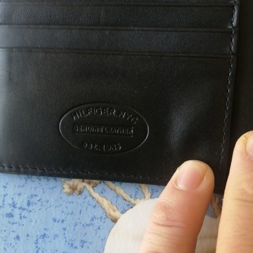 Δερμάτινο αντρικό πορτοφόλι Tommy Hilfiger καινούργιο, μαύρο