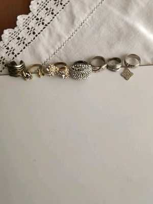 Rings like new, all together