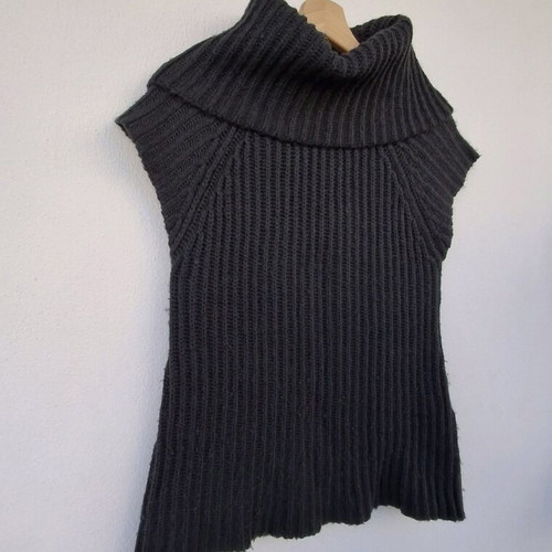 More&More sleeveless sweater used, size L, black