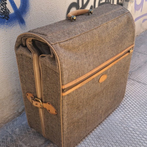 Vedette travel suitcase used, beige, opening design