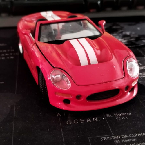 Shelby 1999 metal model car scale 1:24 like new