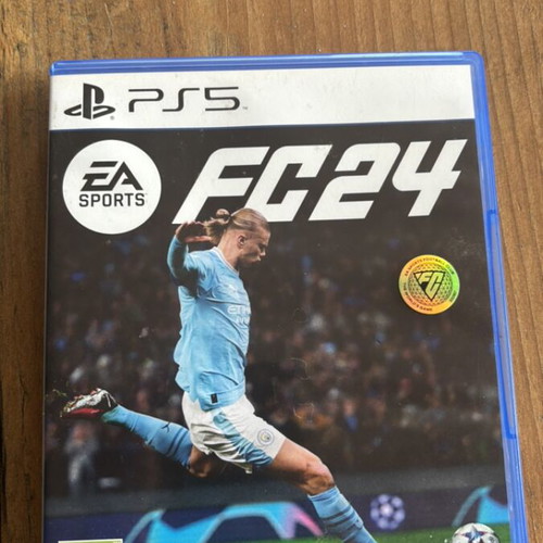 FC24 PS5 game like new, sports genre