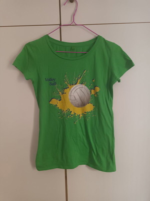 T-shirt like new, green, short sleeve with volleyball print, size S