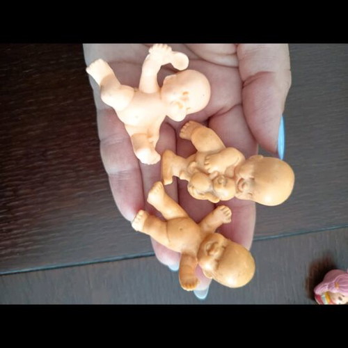 Baby dolls 1980 like new