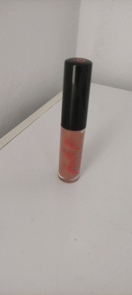 Lip gloss Annita Pania
