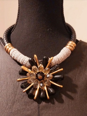 Statement κολιέ choker με μαργαρίτα, καινούργιο
