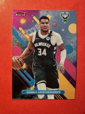 Giannis Antetokounmpo 2025-26 Topps Finest Basketball Card new