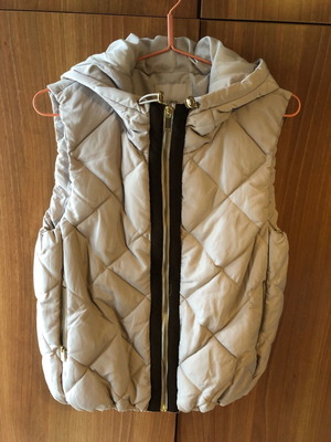 Sfera sleeveless vest new, beige with suede detail