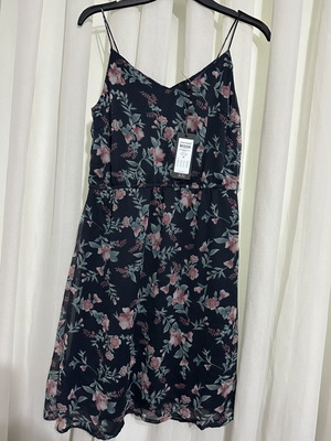 Vero Moda dress new, size M