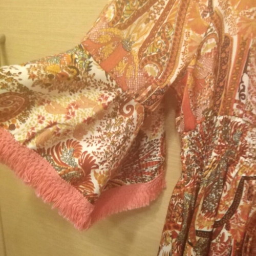 Dress like new, size L/XL, with unique sleeve