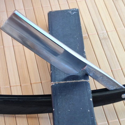 Morihisa Japan Frameback 6/8 Straight Razor used