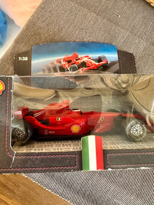 Ferrari F2008 μινιατούρα καινούργια με τη συσκευασία της