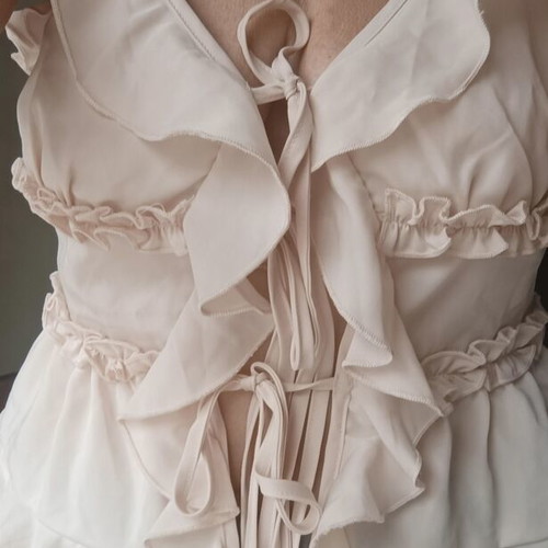Blouse with cords and ruffles beige, like new, size S