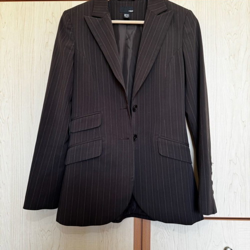 H&M brown striped jacket used, size XS
