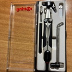 Compass set like new with adjustable tip