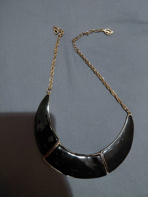 Stradivarius necklace, black and gold