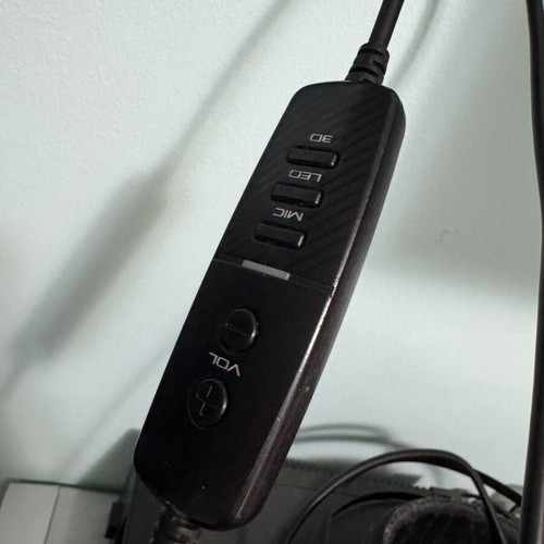 Sokun HD-2800G gaming headset with microphone and USB, used