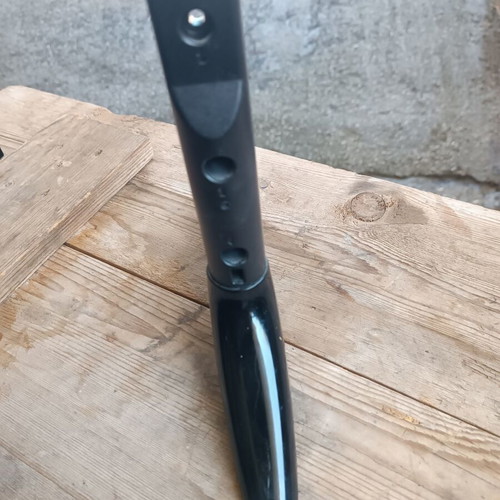 JVC LT40V550 TV legs like new
